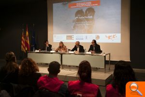 Cruz Roja muestra en el MuVIM “150 años de Acción Humanitaria con las Víctimas de la Guerra” - (foto 2)